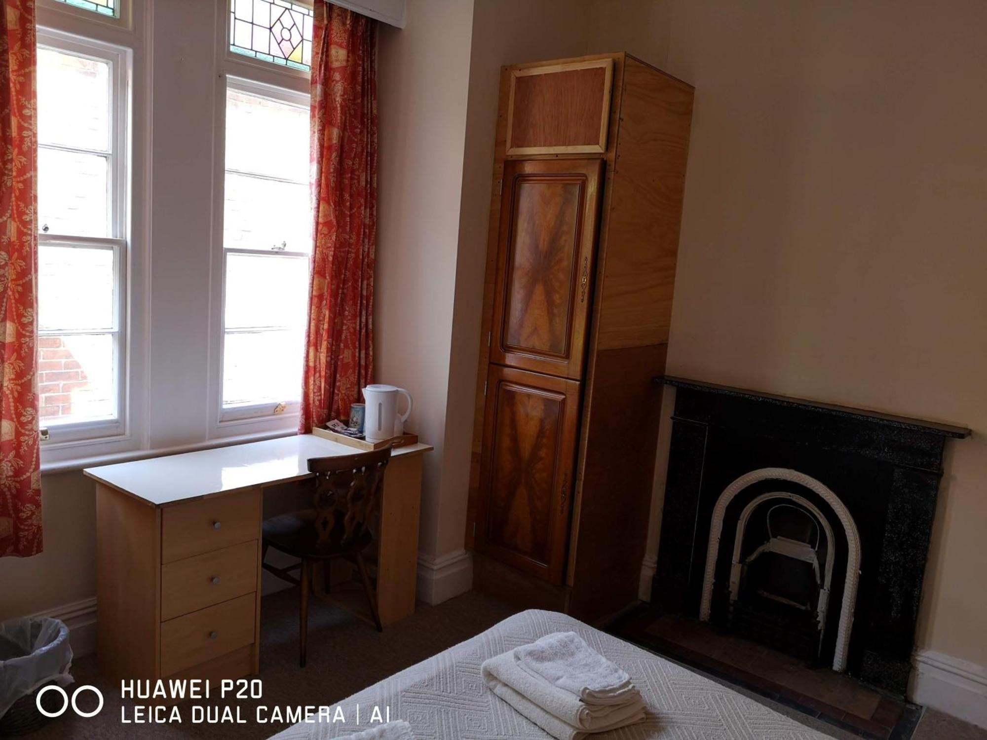 ホテル Lincoln House ボーンマス 部屋 写真